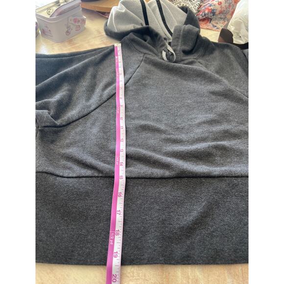 NIKE DRI FIT CROPPED HOODIE SIZE SMALL - Picture 6 of 6